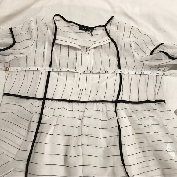 DKNY sheer peplum top with attached white camisole Long Sleeve Blouse Size M - Picture 7 of 8